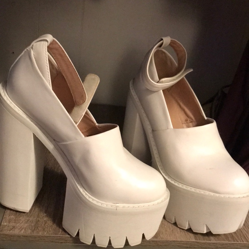 Jeffrey Campbell Scully Platform